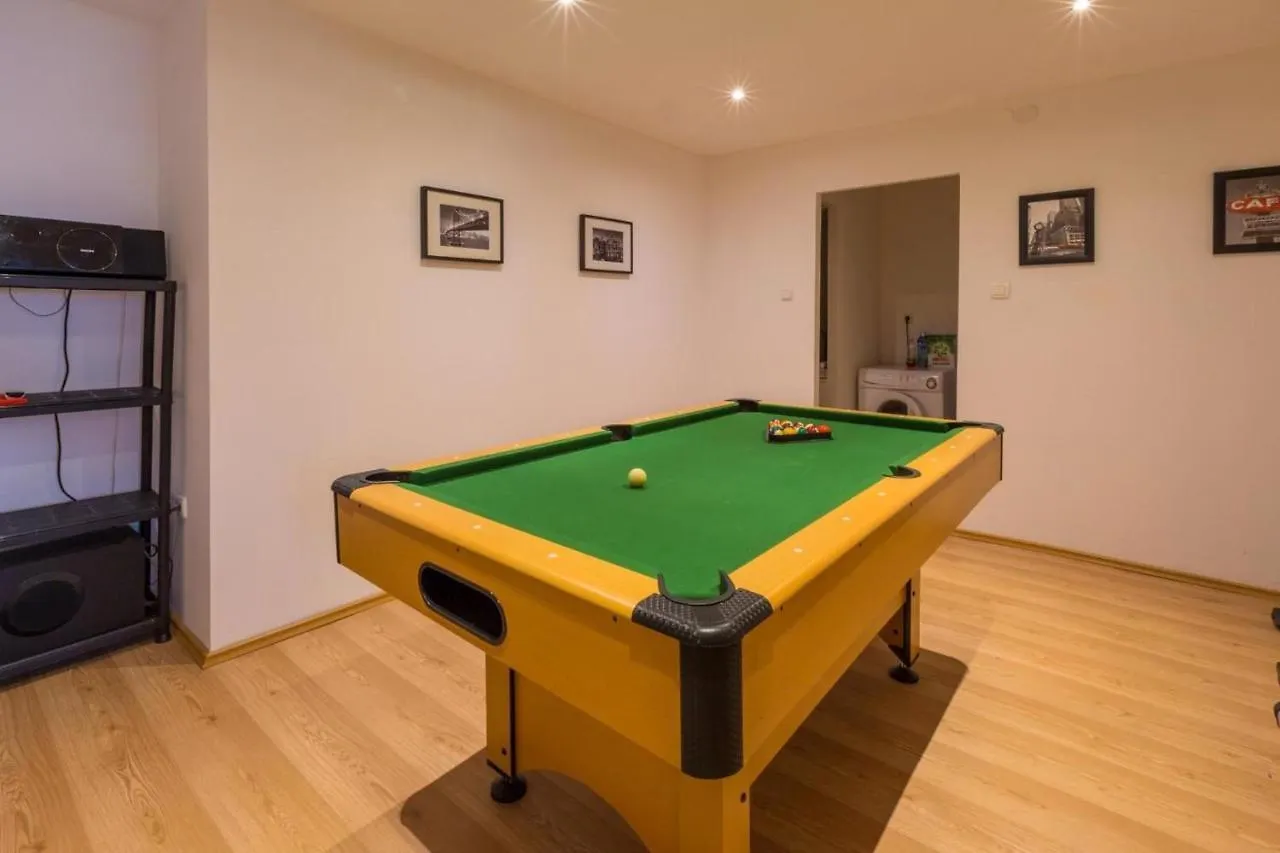 Holiday Home In Krizisce 40737