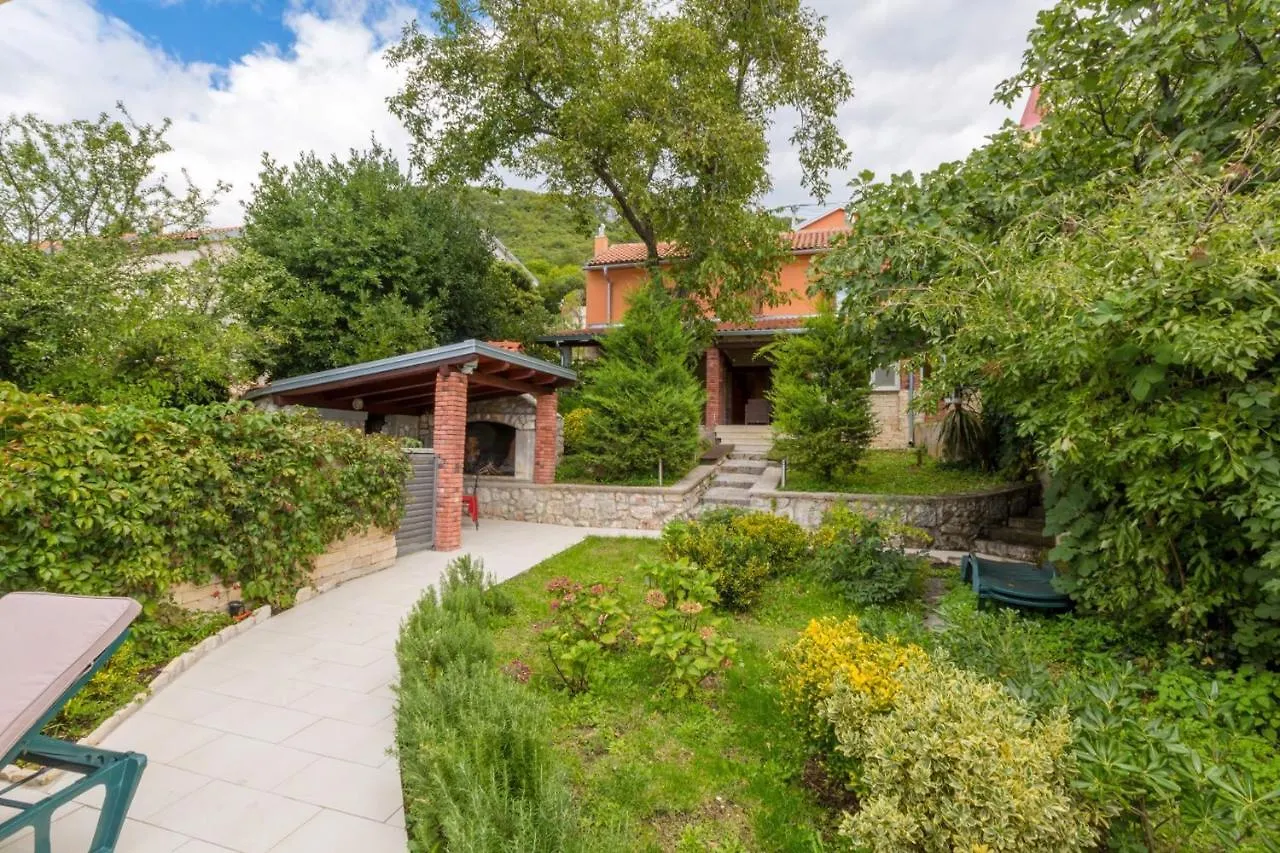 Holiday Home In Krizisce 40737